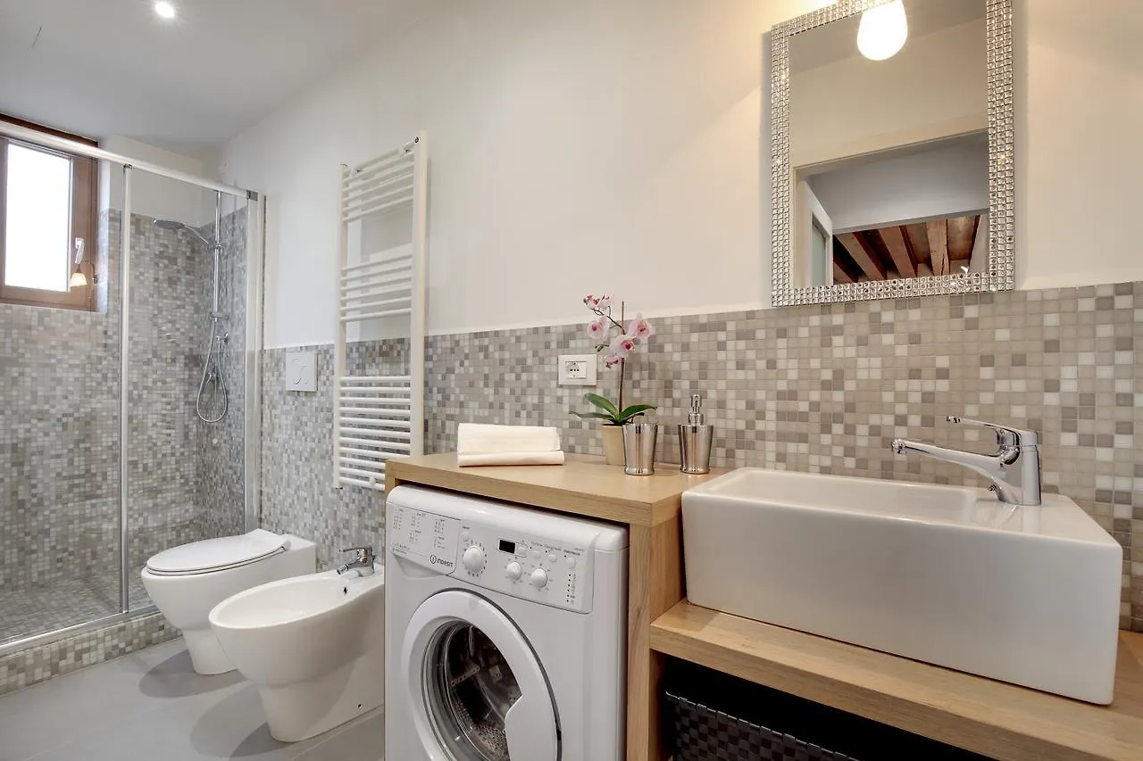 Guglie Design Apartments Venezia Italia